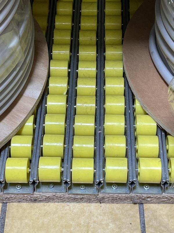 Röllchen U-Leisten, Rollenschienen, RU-Normal, Röllchenbahn mit Kunststoffröllchen