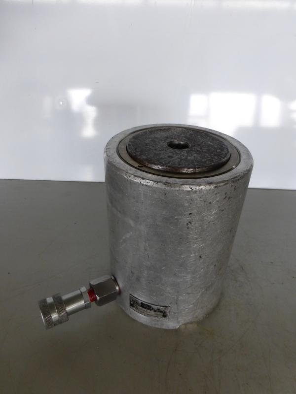 Einfachwirkender Leichtmetallzylinder mit Federrückzug, Hydraulikstempel, Hydraulikzylinder, Lukaszylinder, Maschinenheber
