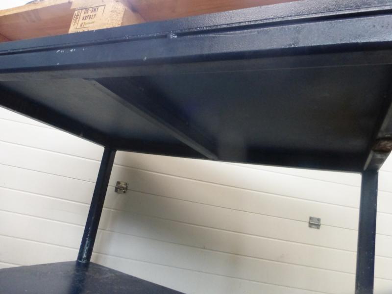 Arbeitstisch, Montagetisch, Metalltisch, Werkbank, Palettentisch, zum aufstellen einer Europaletten