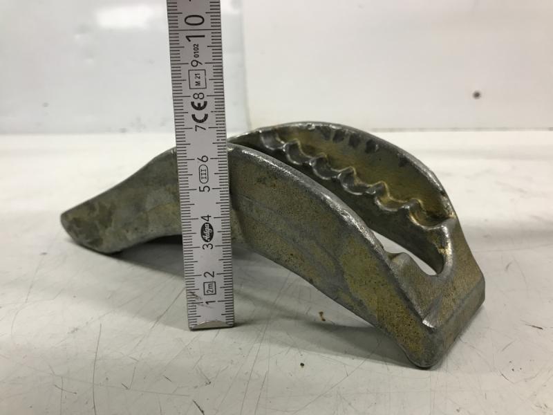4 Stück Spanneisen, Spannpratzen, Spannbügel Spannbacken, Spannhebel, Spanner