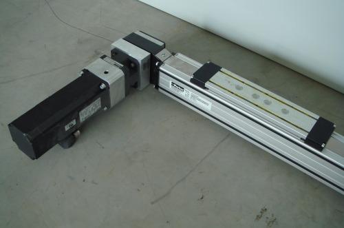 Linearführung mit Servomotor