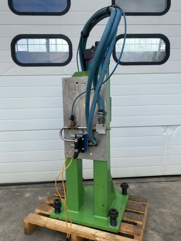 Clinch-Einheit TOX - Clinchpresse, Pneumatische-Hydro Toxpresse