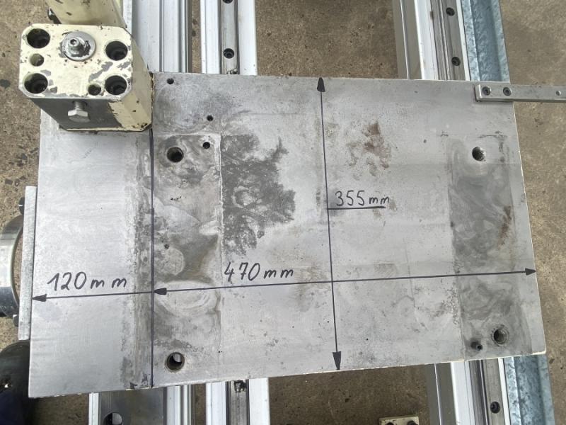 Verstelleinheit mit 2 Stück Verstelltischen mit Handkurbelverstellung - aus ALU-Systemprofil