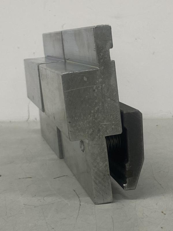 2 Stück  Spannvorrichtung für Abkantwerkzeug, Werkzeughalter für Abkantpresse