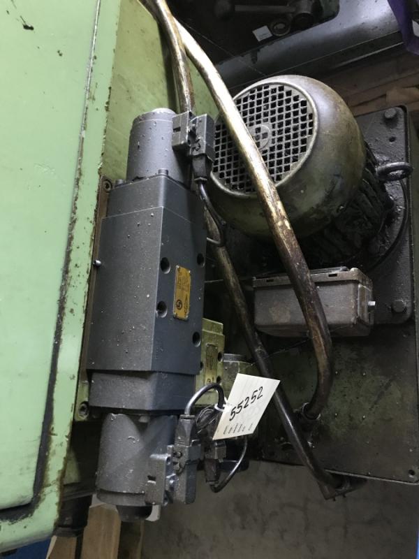 Hydraulikaggregat mit Hydraulikpumpe, Hydraulik Aggregat von einer Gewinderollmaschine, Kaltwalzmaschine, Gewindewalzmaschine Hydraulikaggregat mit Hydraulikpumpe, Hydraulik Aggregat von einer Gewinderollmaschine, Kaltwalzmaschine, Gewindewalzmaschine