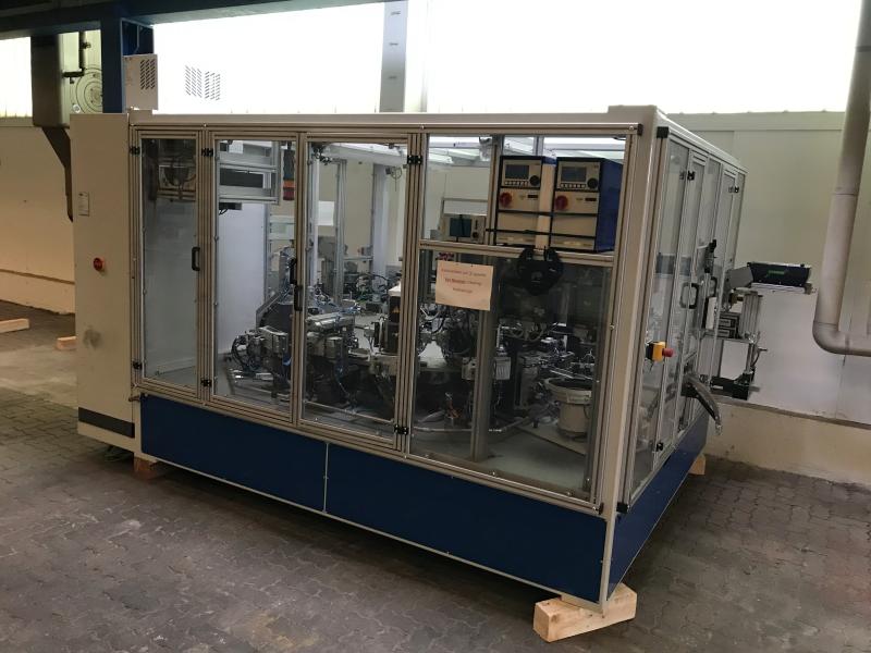Rundtaktautomat Sondermaschine mit Hydraulikpresse TOX + Rundschalttisch, Rundtakttisch WEISS Rundtaktautomat Sondermaschine mit Hydraulikpresse TOX + Rundschalttisch, Rundtakttisch WEISS