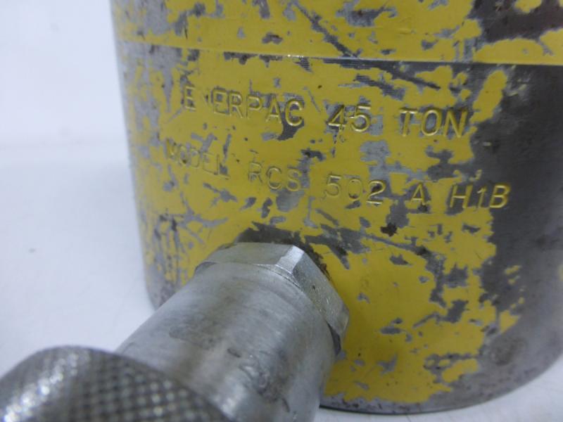 Einfachwirkender Hydraulikzylinder mit Federrückzug, Hydraulikstempel, Hublast: 45 ton.