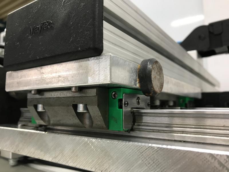 Linearantrieb, kolbenstangenloser Pneumatikzylinder Linearführung Linearantrieb, kolbenstangenloser Pneumatikzylinder Linearführung