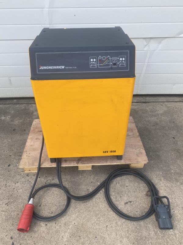 Ladegerät, Batterieladegerät