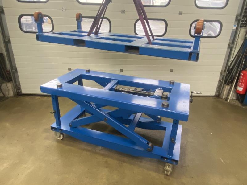 Mechanischer Scherenhubtisch, Idealer Unterbau für 3D Schweißtisch bis 2000 kg