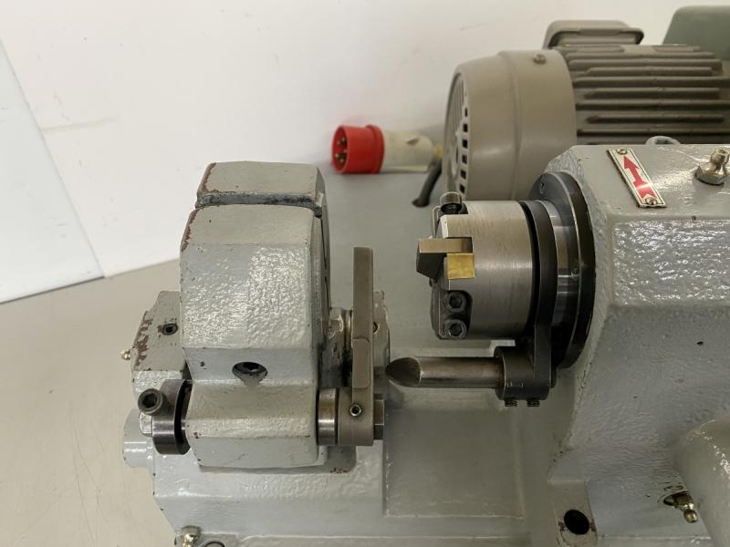 Endenbearbeitungsmaschine, Stangenandrehmaschine, Stangenanfasmaschine, Zentriermaschine