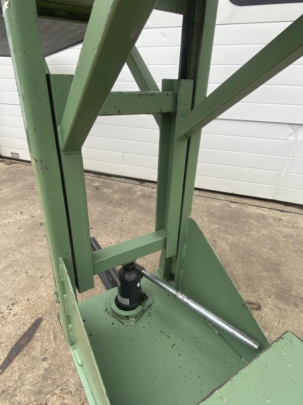 Z-Förderer, Förderband mit Metallgliederband, Metall-Gurtförderer, Bandförderer, Standförderer