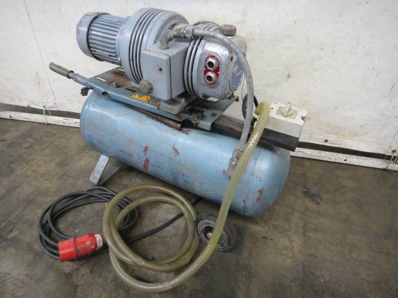 Vakuumpumpe mit Kessel