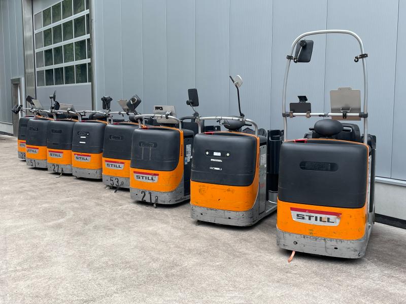 8 Stück Schlepper für Logistikzug Zugfahrzeuge, Routenzug für Logistikzüge 8 Stück Schlepper für Logistikzug Zugfahrzeuge, Routenzug für Logistikzüge