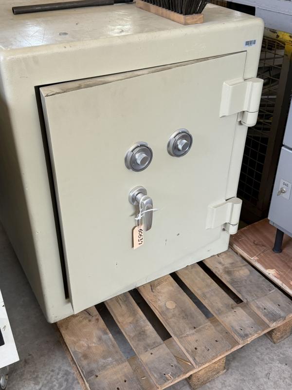 Tresor - Wertschrank - Wertschutzschrank - Brandschutzschrank