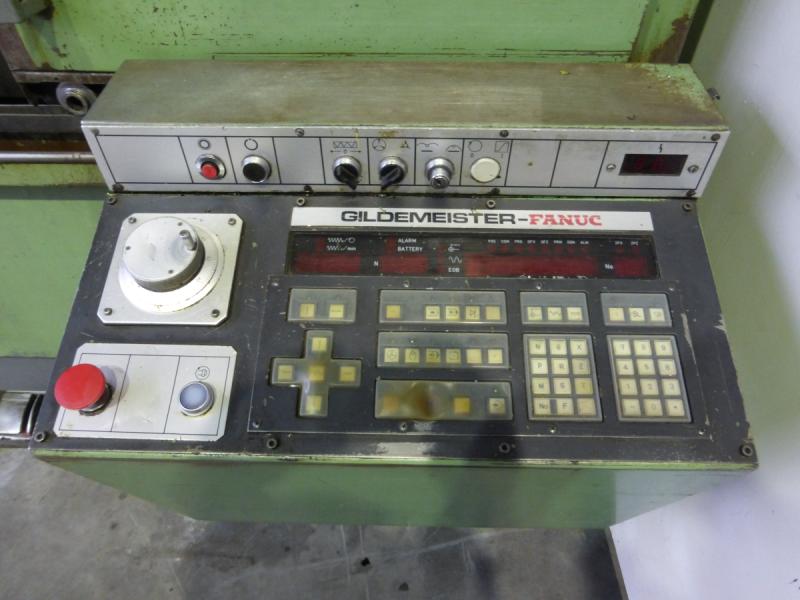 CNC Drehmaschine mit Steuerung Fanuc Mate TS, mit Kraftspannfutter BERG Ø 200 mm