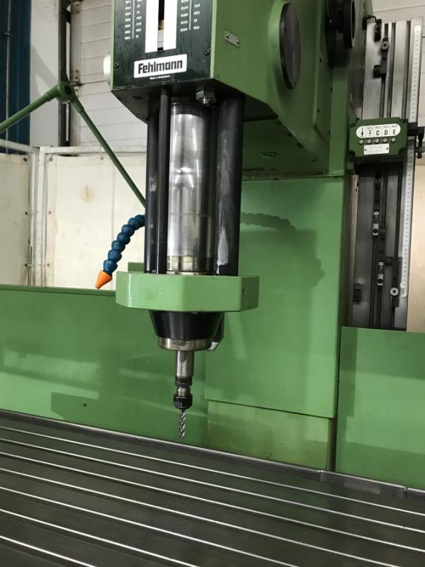 CNC Universal Koordinaten Bohr- und Fräsmaschine mit Steuerung HEIDENHAIN TNC 155