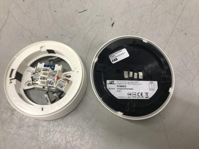 Optischer Rauchmelder, Brandmelder auf Relaissockel 12 Volt zum Anschluss an Brandmeldeanlagen