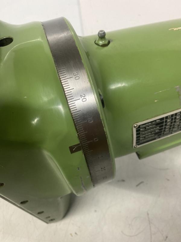 Nutenstoßkopf für Fräsmaschine, Stoßkopf Montage an Stelle vom Vertikalfräskopf, Fräskopf