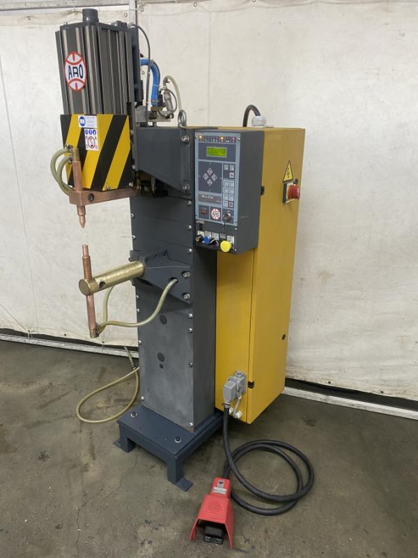 Punktschweißmaschine, Buckelschweißmaschine