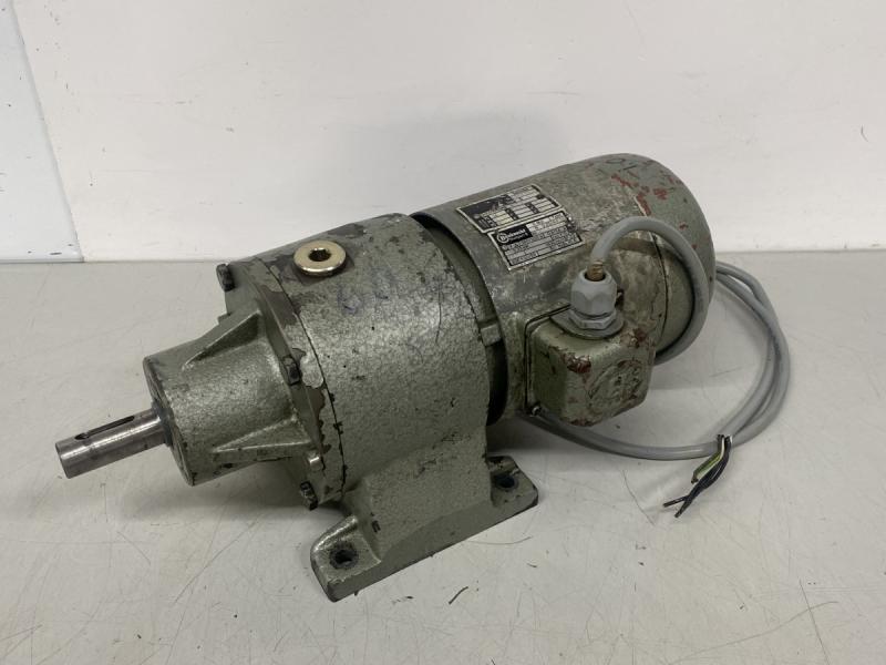 Stirnradgetriebemotor, Getriebemotor, Elektromotor, Käfigläufer, Drehstrommotor