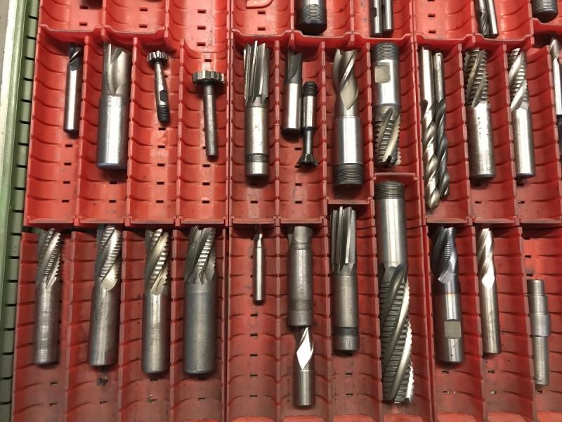 Posten Fräser (über 40 Stück), Schaftfräser, Schruppfräser, Radienfräser, Spiralbohrer
