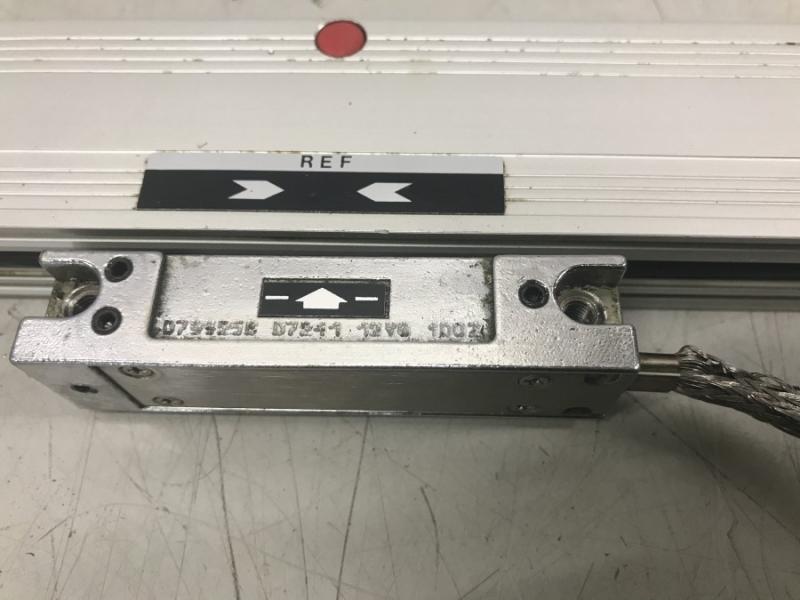 Glasmaßstab, inkrementales Längenmesssystem, Linear Scale, Linear Encoder, Maßstab mit Glaslineal für Positionsanzeige
