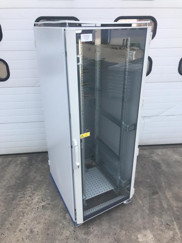 Serverschrank, Serverrack, Netzwerkschrank, PC-Schrank Schaltschrank, Steuerschrank