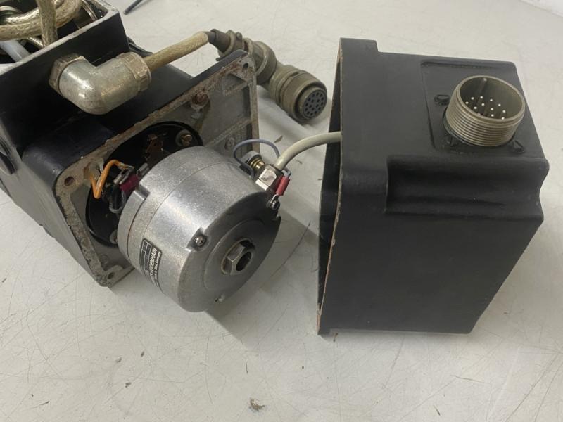 Permanentmagnet Gleichstrom-Servomotor mit HEIDENHAIN Drehgeber Permanentmagnet Gleichstrom-Servomotor mit HEIDENHAIN Drehgeber