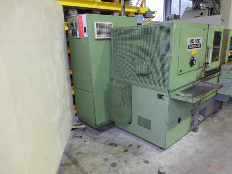 CNC Drehmaschine mit Steuerung Fanuc Mate TS, mit Kraftspannfutter BERG Ø 200 mm