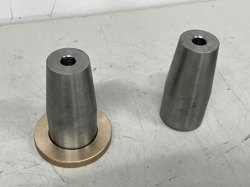 Schwenklagerbolzen für KBK Säulenschwenkkran