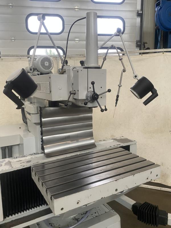 CNC Werkzeugfräsmaschine mit Heidenhain TNC 310 CNC Werkzeugfräsmaschine mit Heidenhain TNC 310