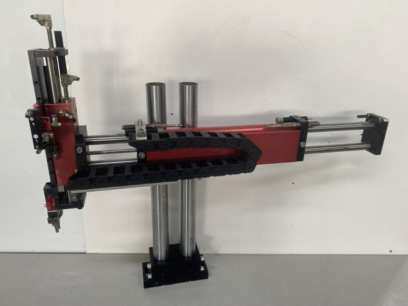 Pneumatischer Pick & Place Manipulator, Ladeeinheit wie Scara Roboter mit Parallel-Greifer