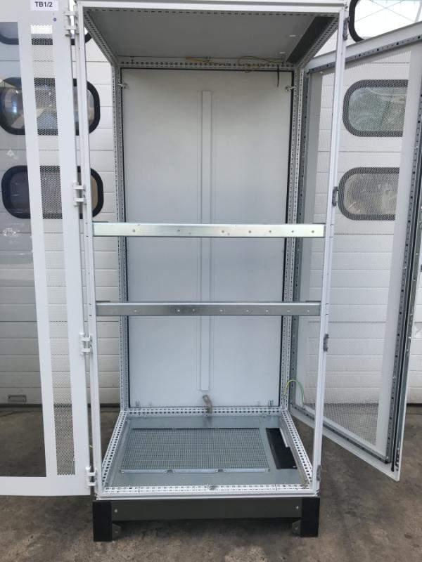 Serverschrank, Serverrack, Netzwerkschrank, PC-Schrank Schaltschrank, Steuerschrank 