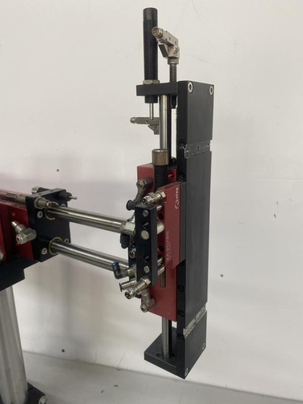 Pneumatischer Pick & Place Manipulator, Ladeeinheit wie Scara Roboter