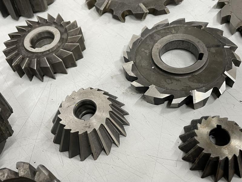 Posten Walzenstirnfräser 12,5 kg, Scheibenfräser, Schwalbenschwanzfräser, Fräser (22 Stück)