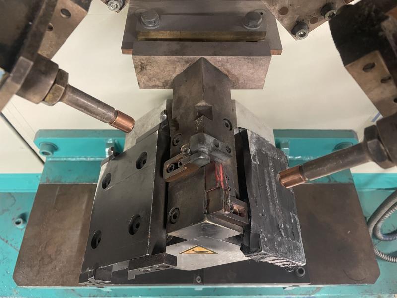 Kondensatorentlade Schweißmaschine, Kondensatorentladungsschweißen Punkt- Buckel-Schweißmaschine Kondensatorentlade Schweißmaschine, Kondensatorentladungsschweißen Punkt- Buckel-Schweißmaschine
