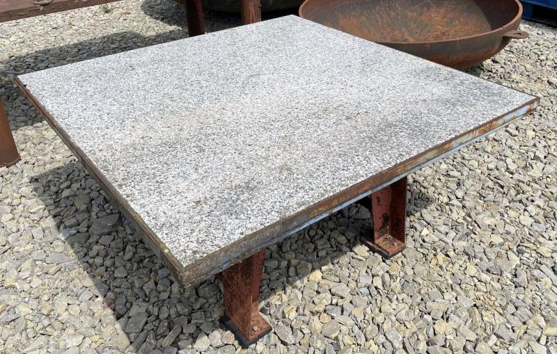 Granittisch, Granitmeßtisch, Hartsteinplatte auf Untergestell
