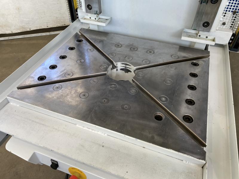 Einständer - Hydraulikpresse mit Ziehkissen