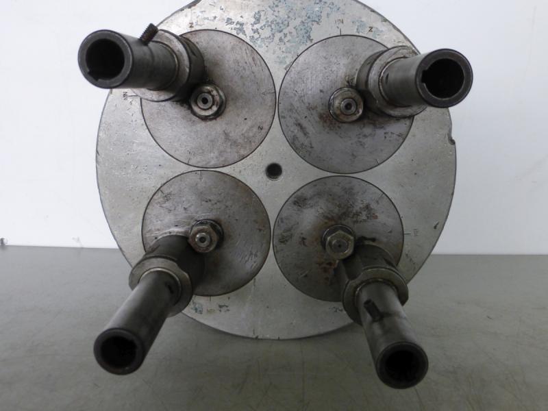 Verstellbarer Mehrspindelbohrkopf