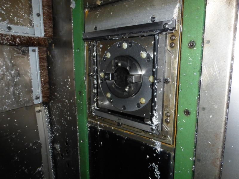 Horizontal Bearbeitungszentrum mit 2-fach Wechseltisch + SIEMENS Sinumerik 810, CNC Fräsmaschine BAZ