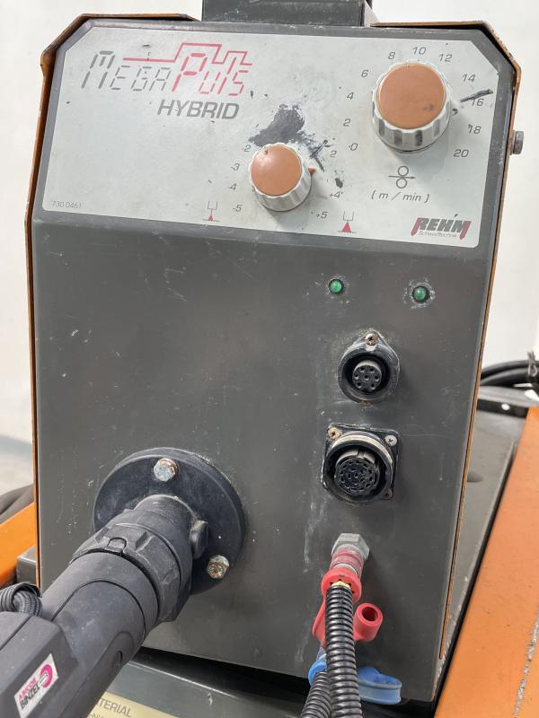 MIG / MAG Impuls Schutzgasschweißgerät, Schweißgerät