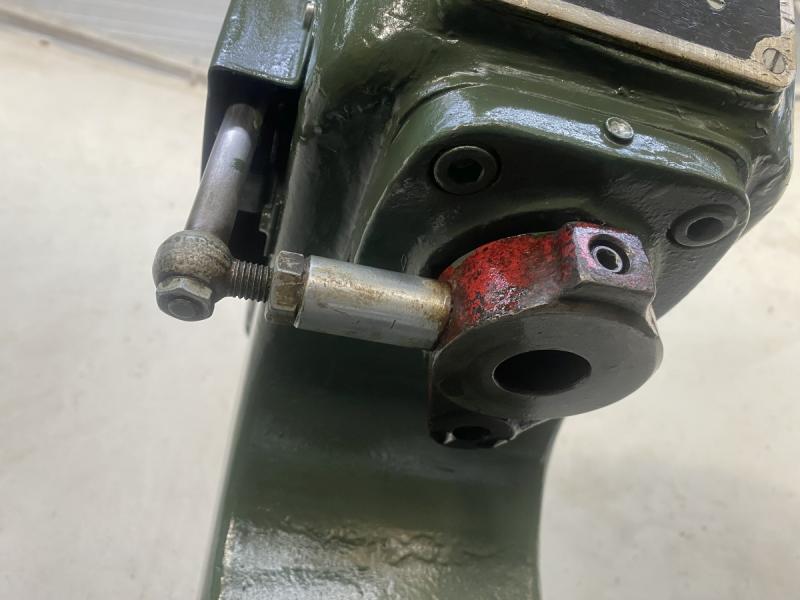 Druckluft Kniehebelpresse Druckluft Kniehebelpresse