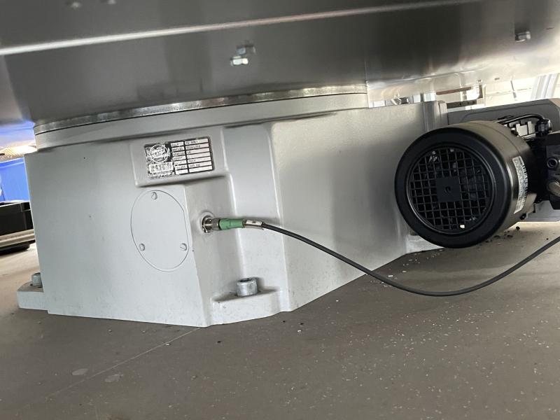 Rundtaktautomat + Hydraulikpresse TOX + Rundschalttisch, Rundtakttisch mit 16 Stationen