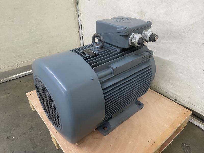 Drehstrom Elektromotor 55 kW Drehstrommotor Kraftstrommotor, E-Motor, Käfigläufer, Asynchronmotor