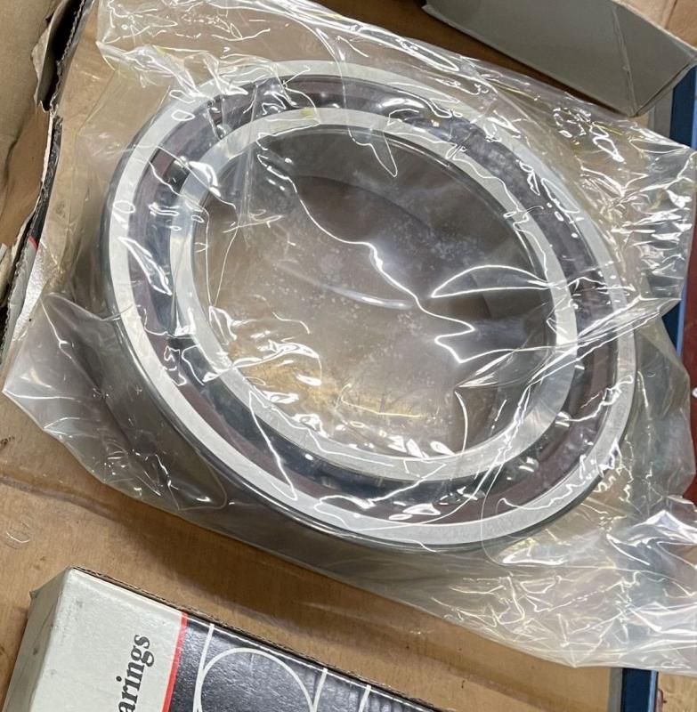 Spindellager B7026-E-T-P4S-UL, Präzisionslager  --  130-200-33 Kugellager, Wälzlager