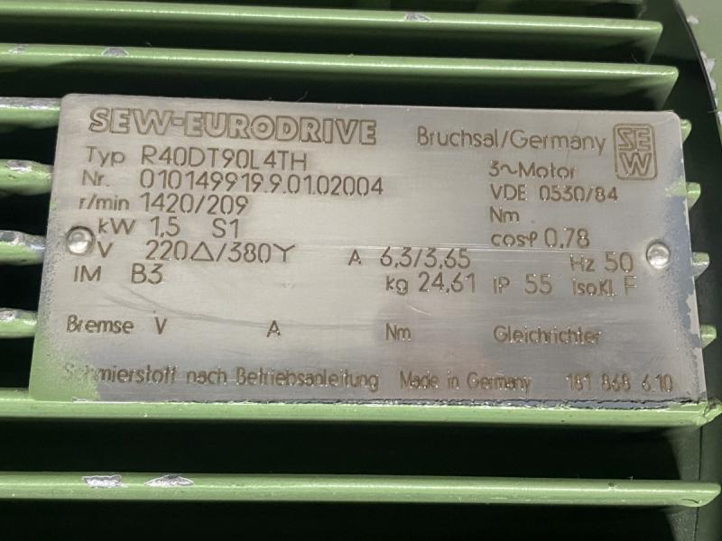Stirnradgetriebemotor, Getriebemotor, Elektromotor, Käfigläufer, Drehstrommotor