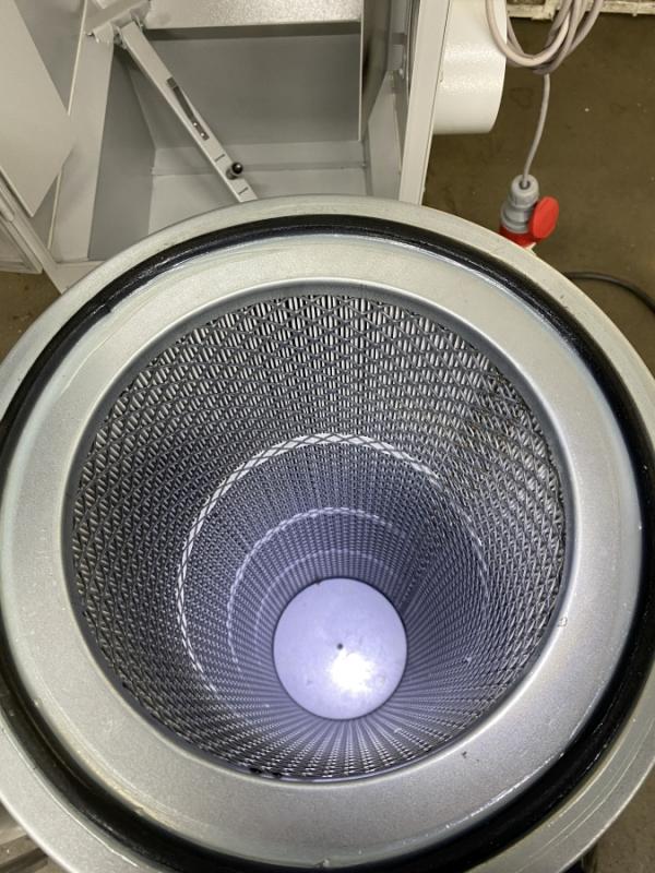 Neuwertige Absauganlage, Zentralabsaugung, Raumluft-Filteranlage, Zentral-Schweißrauchabsaugung