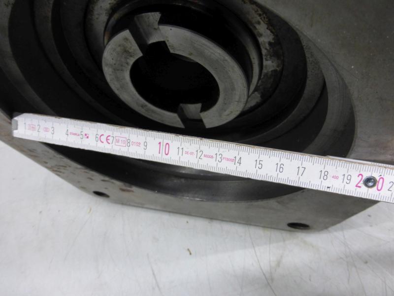 Nutenstoßkopf für Fräsmaschine CCCP / UDSSR, Montage an Stelle vom Vertikalfräskopf, Fräskopf