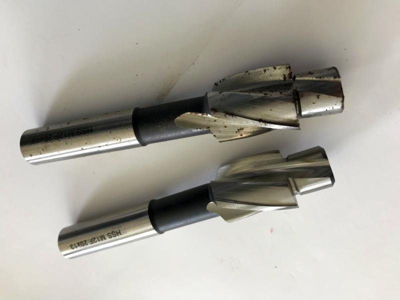 Posten Fräser (23 Stück), Schaftfräser, Schruppfräser, Spiralbohrer, Reibahlen 